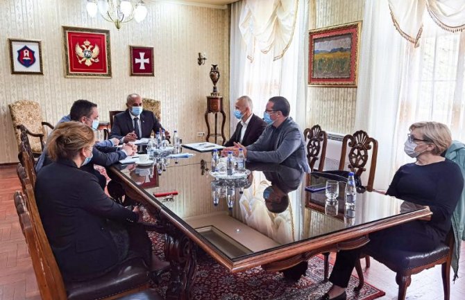 Na Cetinju za prvih 15 dana maja registrovano 16 oboljelih, nema prostora za opuštanje