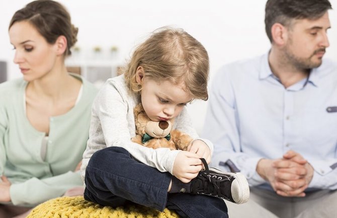 Pet osoba u zatvoru zbog neplaćanja alimentacije