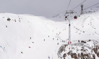 U Sloveniji pao snijeg, produžena skijaška sezona