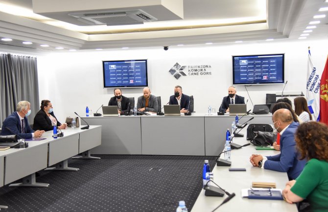 Implementacija e-fiskalizacije u prometu proizvoda i usluga: Na okruglom stolu odgovorili na najčešća pitanja