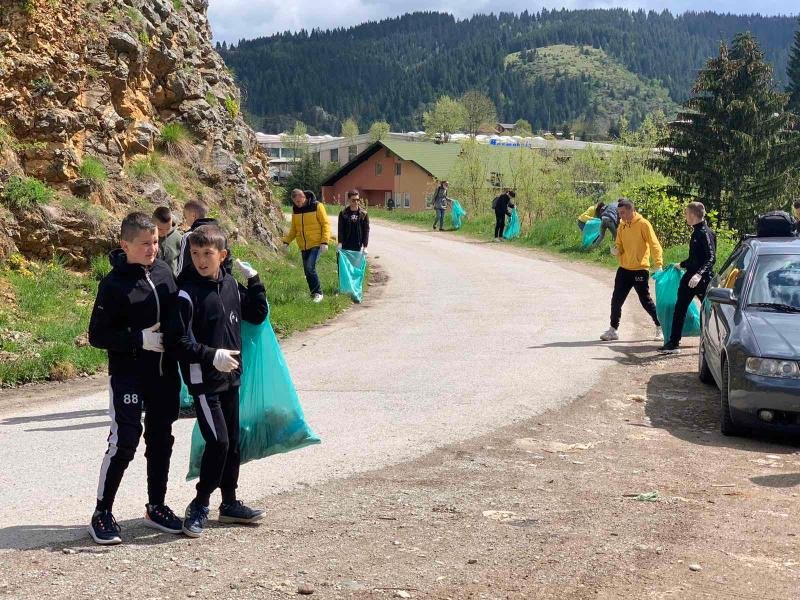 IMG9a21875016efbe790298392fa52b983eV