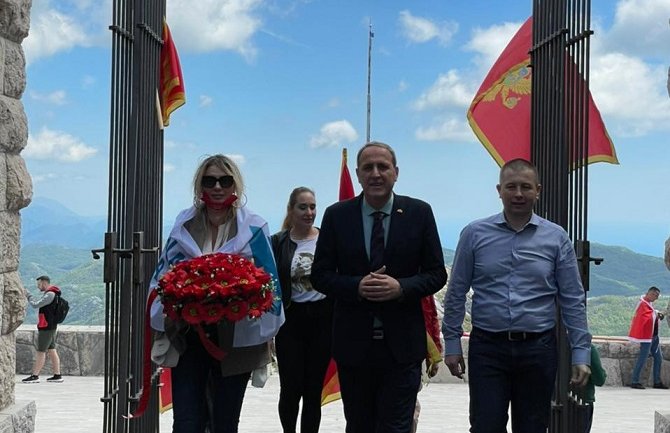 LP obilježila Dan nezavisnosti polaganjem vijenca na Lovćenu i Njegušima