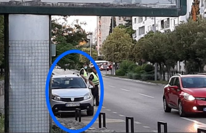 Muratović: Ako ne može da obezbijedi sredstva za rad policije, časnije je da Sekulović podnese ostavku