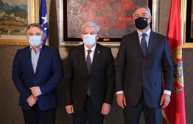 Đukanović: Razgovor sa Džaferovićem i Komšićem prilika za potvrdu dobrih komšijskih odnosa