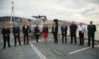 Potpisana dokumenta o partnerstvu između Ujedinjenog Kraljevstva i Crne Gore