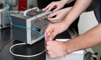 Upis na studijske programe Elektrotehničkog fakulteta elektronskim putem