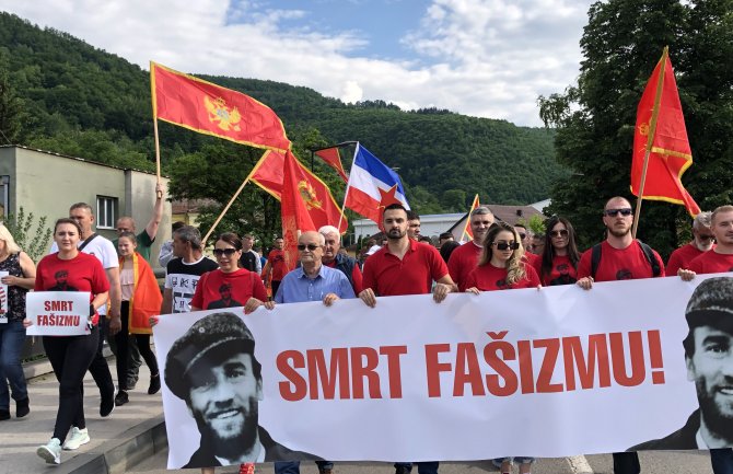 Protestna šetnja antifašista: 