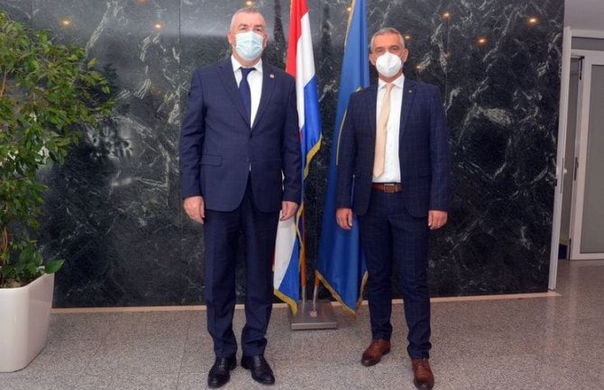 Brđanin sa hrvatskim kolegom dogovorio dalje jačanje operativne saradnje policija