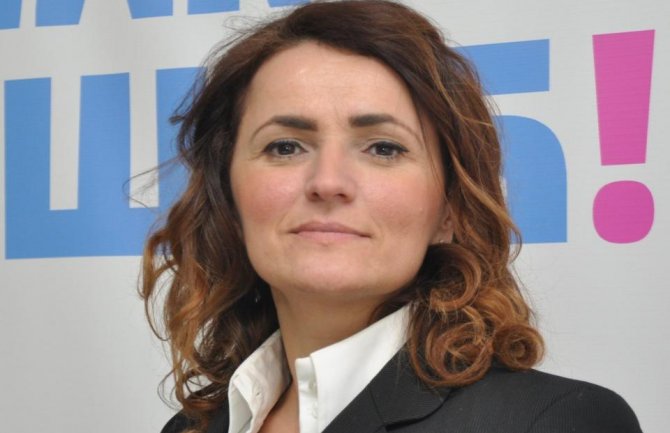 Radović razriješena sa funkcije savjetnice Krivokapića