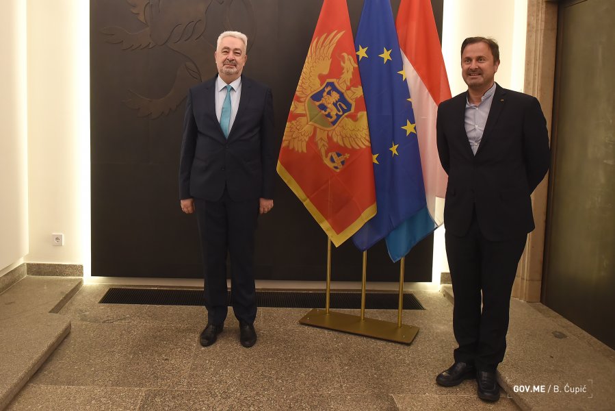 512635052683315b59c2ao