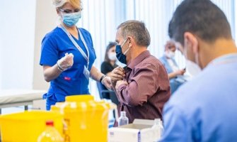 Uskoro isporuka 200 hiljada Sinofarm vakcina: Preko trećine vakcinisano, nagovještaji da će CG biti na zelenoj listi početkom jula