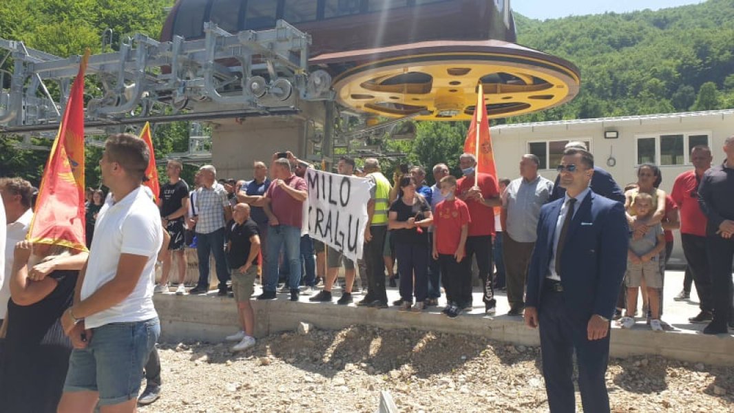 20571233244043526596046201656024900324254755n