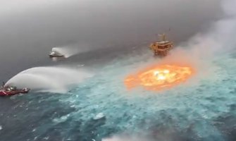 Vatreno oko: Nevjerovatne scene okeana u plamenu (Video)