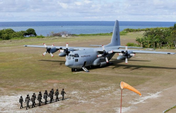 Filipini: 45 osoba poginulo u padu aviona 