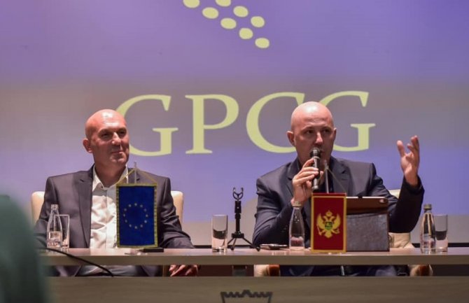 GP: Koga briga za učenje, za djecu i za nemanje, samo neka su direktori novi