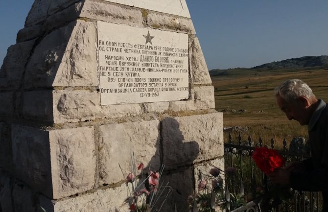 Položili cvijeće na spomenik narodnog heroja Danila Bojovića