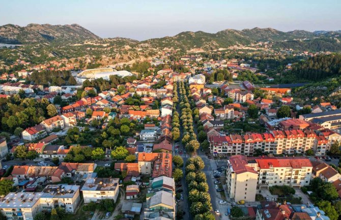 Na Cetinju dato 9500 vakcina