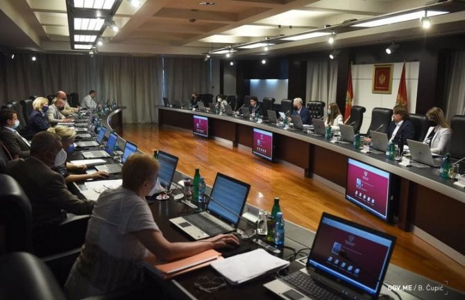 Odmor i za članove Vlade, od 2. do 23. avgusta