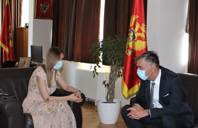 Bratić i Jukić: Dinamičnija saradnja Crne Gore i BiH u oblastima sporta, mladih i obrazovanja