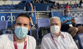 Krivokapić i Spajić navijaju za Đokovića sa tribina: Da ga vratimo u Jasenovo polje(FOTO)