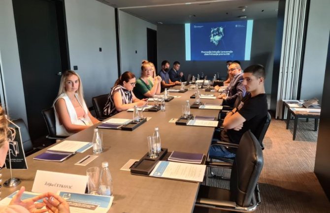 Vujačić: Učešće OSI u većini javnih sfera se i dalje prikazuje kao dobročinstvo društva, a ne najprirodnija stvar 