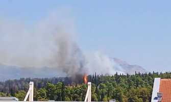  Požar na podgoričkom brdu Gorica ponovo aktivan