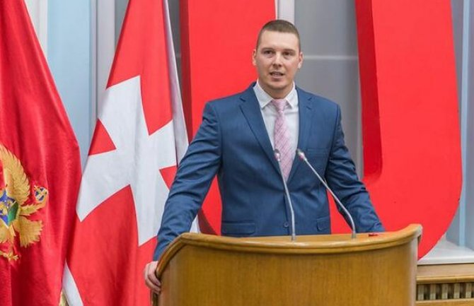 Adžić: Picula i Evropski parlament potvrdili ispravnost odluke za šverc cigareta