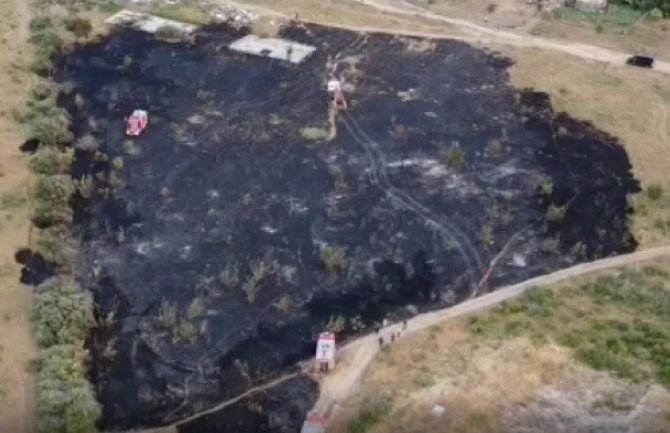 Ugašen požar u Sutomoru 