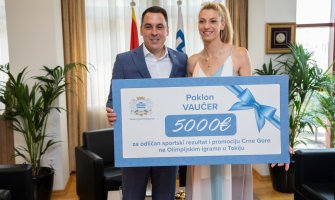 Gradonačelnik Podgorice upriličio prijem za Mariju: Ponosni smo na veliki uspjeh crnogorske atletičarke