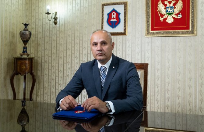 Kašćelan pisao ambasadorima da apeluju da se ustoličenje mitropolita Joanikija ne održi na Cetinju