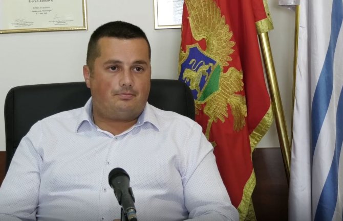 Janković: Veliki broj podmetnutih požara, zabrinjava neadekvatna reakcija državnog vrha