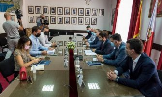 Turistička sezona i prihodi rezultat pametne politike Vlade 