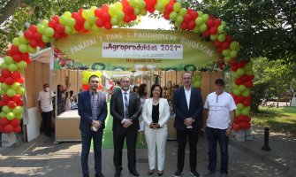Otvoren prvi poljoprivredni sajam u opštini Tuzi- “Agroprodukt 2021”(FOTO)