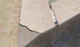 Oštećen spomen park u Baru