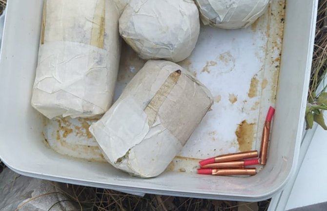  Akcija „Dinamit“: Pronađene eksplozivne naprave, eksploziv i puška za podvodni ribolov