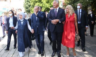 Đukanović i Erdogan sa suprugama obišli zgradu bivšeg turskog poslanstva