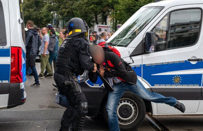 Berlin: Protesti protiv epidemioloških mjera