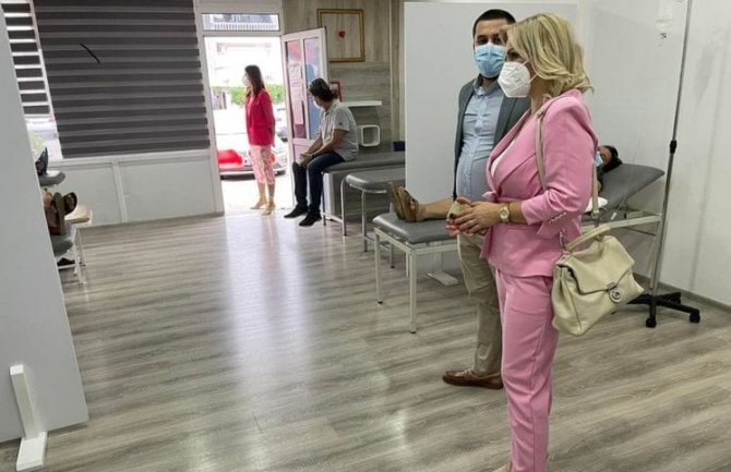 Ministarka zdravlja posjetila DZ Budva: Pohvala za uspješno zbrinjavanje pacijenata tokom sezone