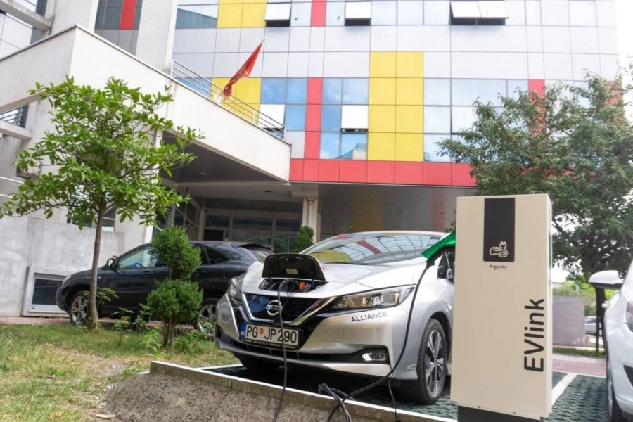 16304925521i0qoeb1zjsengvmi1920x1280