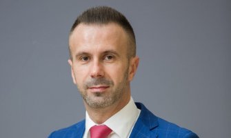 Bogdanović: Građani da ohlade glavu i odupru se nametnutoj atmosferi nasilja