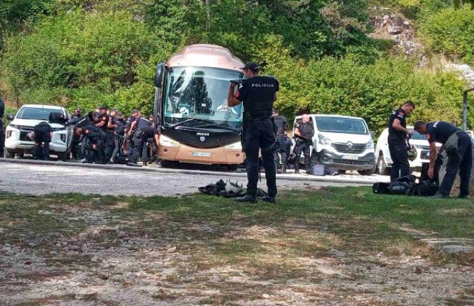 Oznake na uniformama moraju biti vidjljive