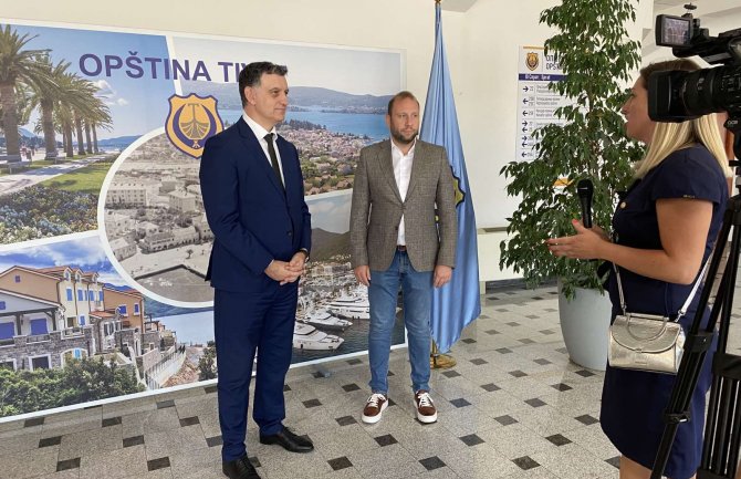 Avio linijom Niš - Tivat stiglo 5.000 putnika