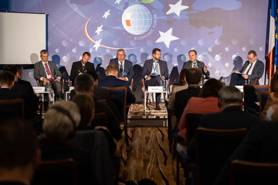 1631113391e2kd7kicgihrjk7ji1920x1280