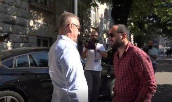 Na Cetinju izviždani predstavnici URE: Spustite glavu, izdajnici(VIDEO)