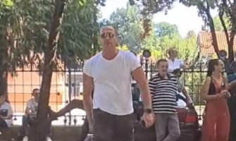 Prijetnje Abazoviću na Cetinju: Potpredsjednik Vlade vrijeđan na nacionalnoj i vjerskoj osnovi (VIDEO)