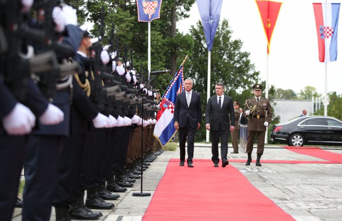 Đukanović: Crna Gora nema Vladu koja štiti nacionalne interese; Predsjednik odgovorio na pitanje i da li razmišlja o povlačenju iz politike