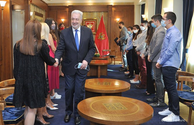 Krivokapić i Milatović sa Informatorima za Expo 2020 u Dubajiu: Naši vrijedni i pošteni ljudi su naš najznačajniji resurs