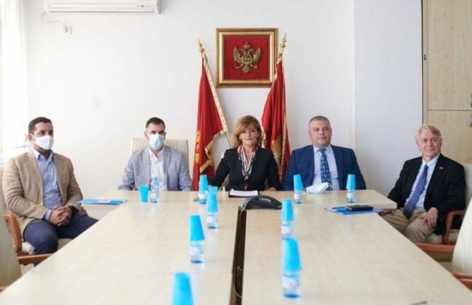 Posjeta prostorijama po mjeri djeteta u Osnovnom sudu i Osnovnom državnom tužilaštvu u Podgorici