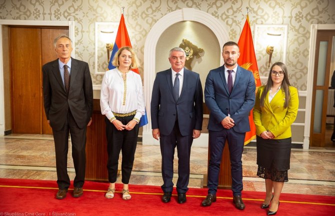 Realizovati parlamentarne posjete sa Jermenijom