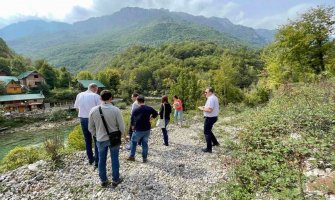 Izvršiti precizna geodetska mjerenja poprečnih profila u pograničnom pojasu rijeka Tare i Pive